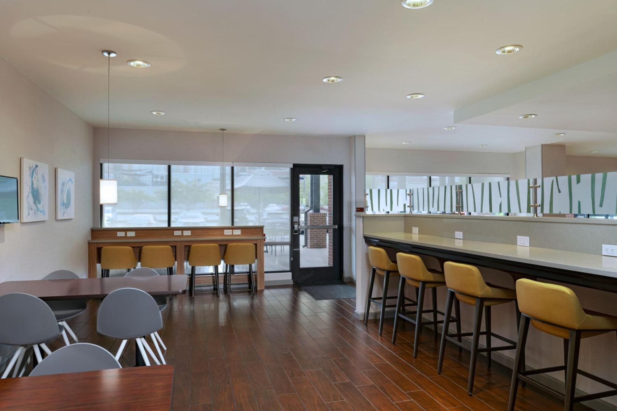 Towneplace Suites By Marriott Macon Mercer University Экстерьер фото