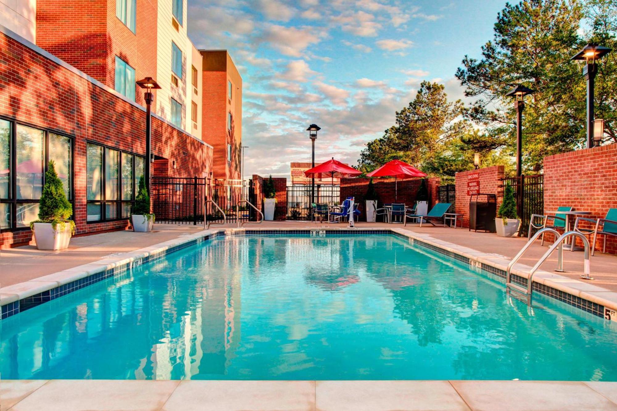 Towneplace Suites By Marriott Macon Mercer University Экстерьер фото